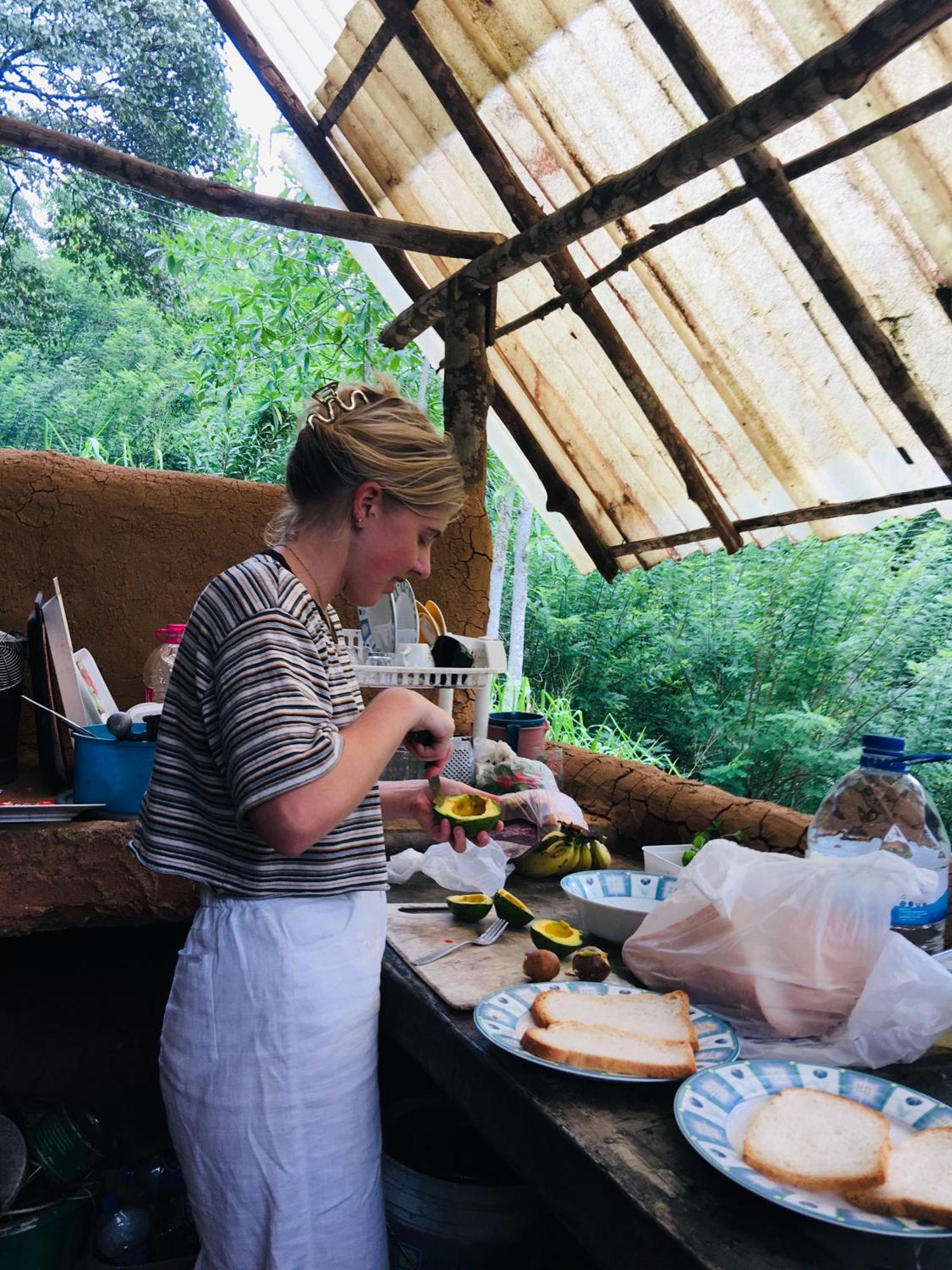 Little Wood Villa And Retreats Doluwa Канди Екстериор снимка